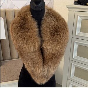 Real fox fur! Large collar scarf! Like new!